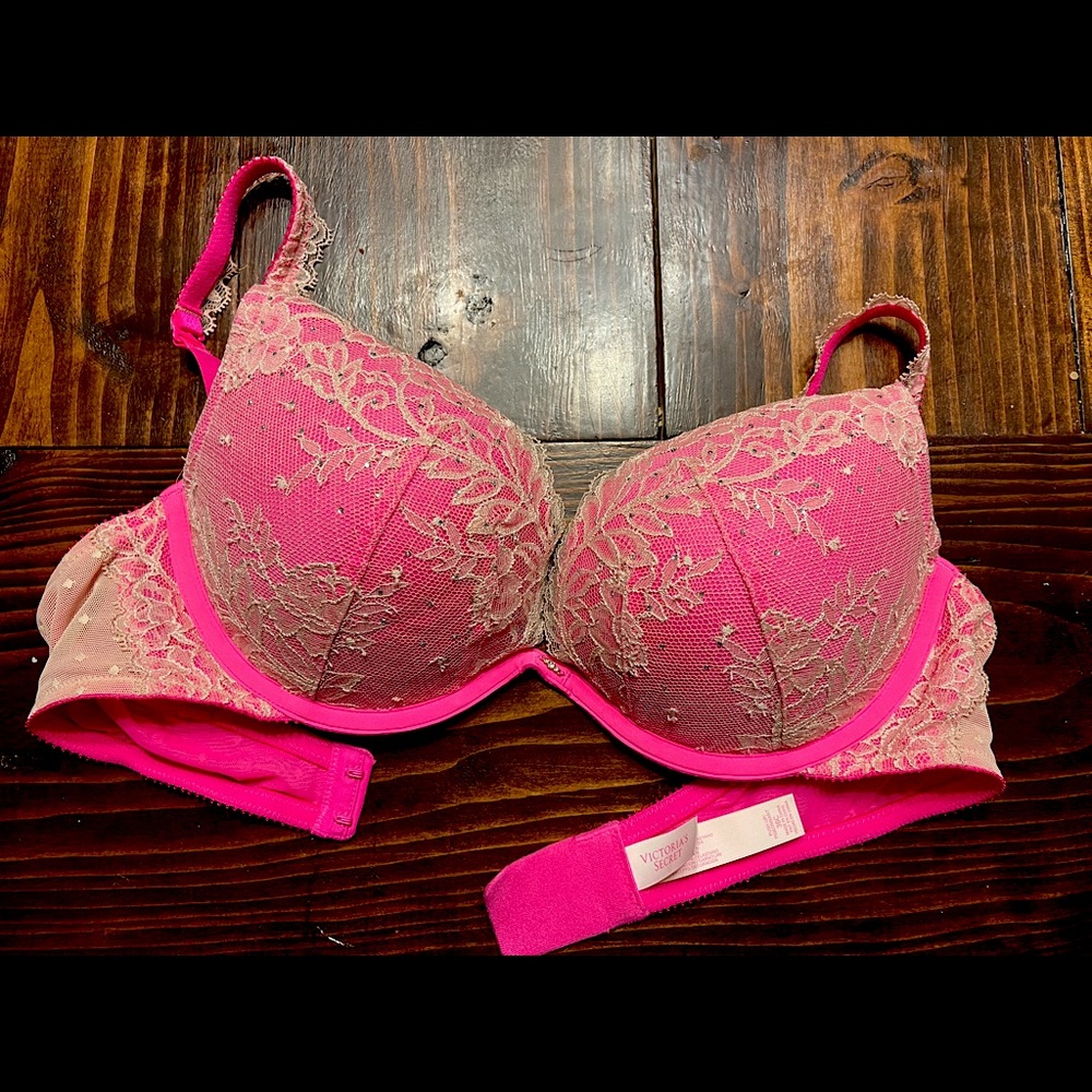 Victoria’s Secret Pink Lace push up bra